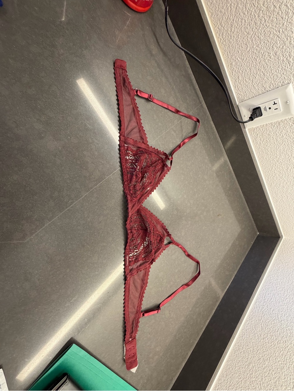 CALVIN KLEIN Women’s Burgundy Lace Bralette - Unbrandede